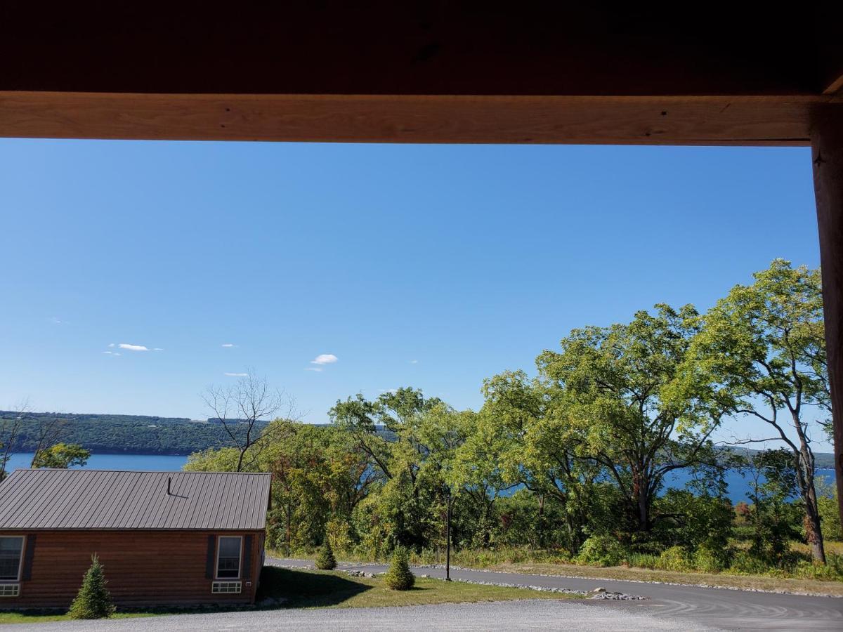 Single Island Shores Hector Exterior photo