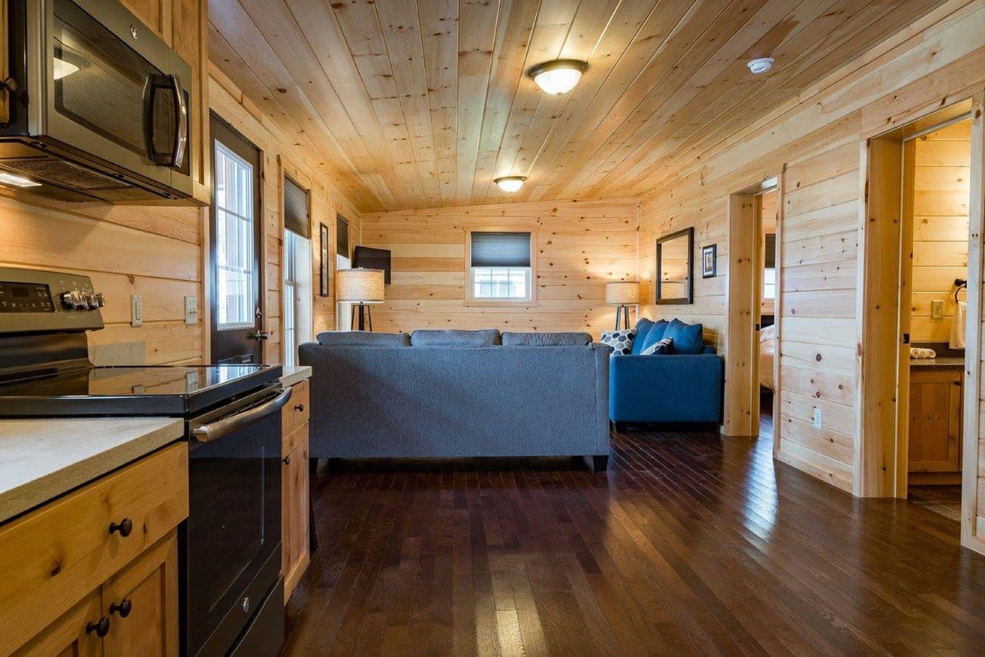 Single Island Shores Hector Exterior photo